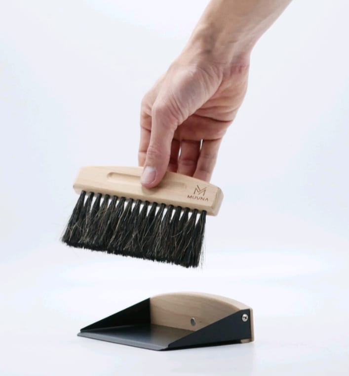 MUVNA - MAGNETIC BRUSH