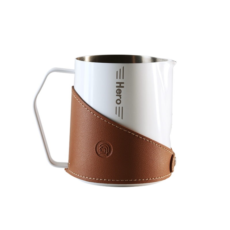 HERO Pitcher 450ml with Embossed-White