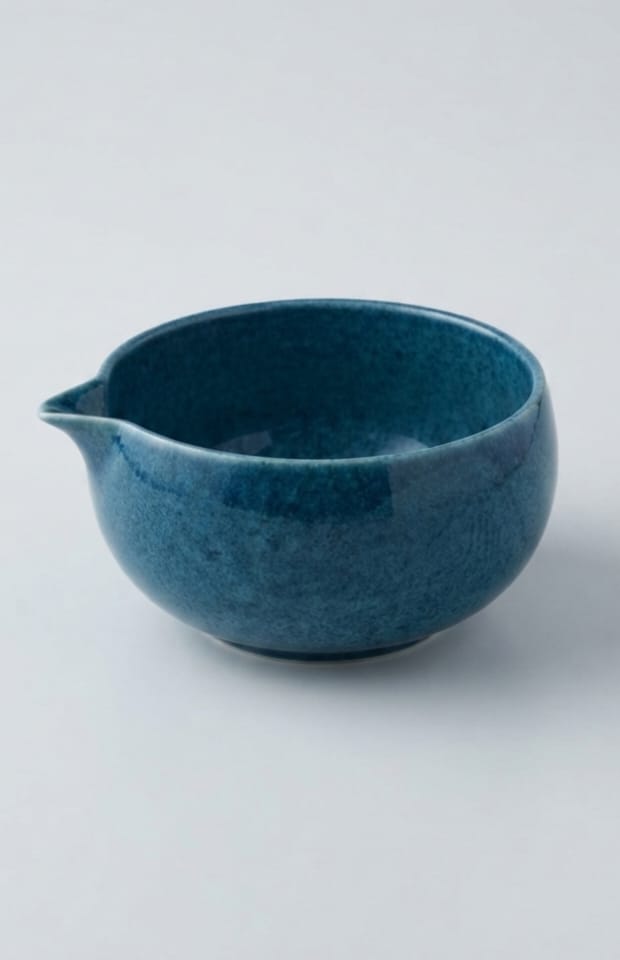 MATCHA BOWL WITH SPOUT - SAGE BLUE