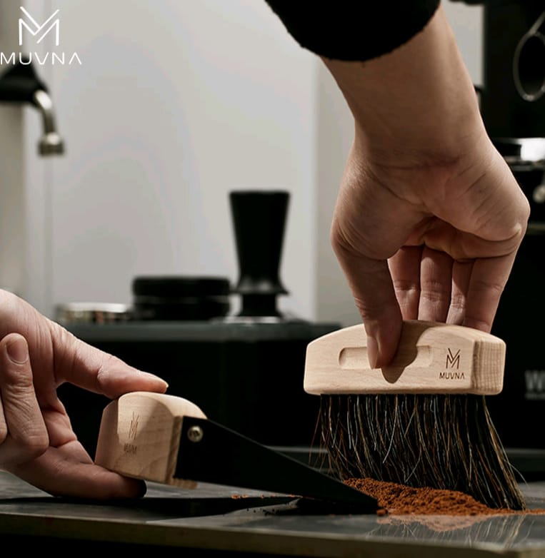 MUVNA - MAGNETIC BRUSH