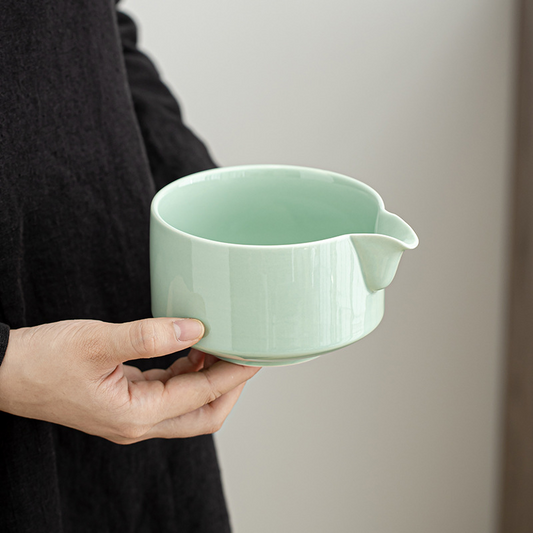 MATCHA BOWL WITH SPOUT - GREEN