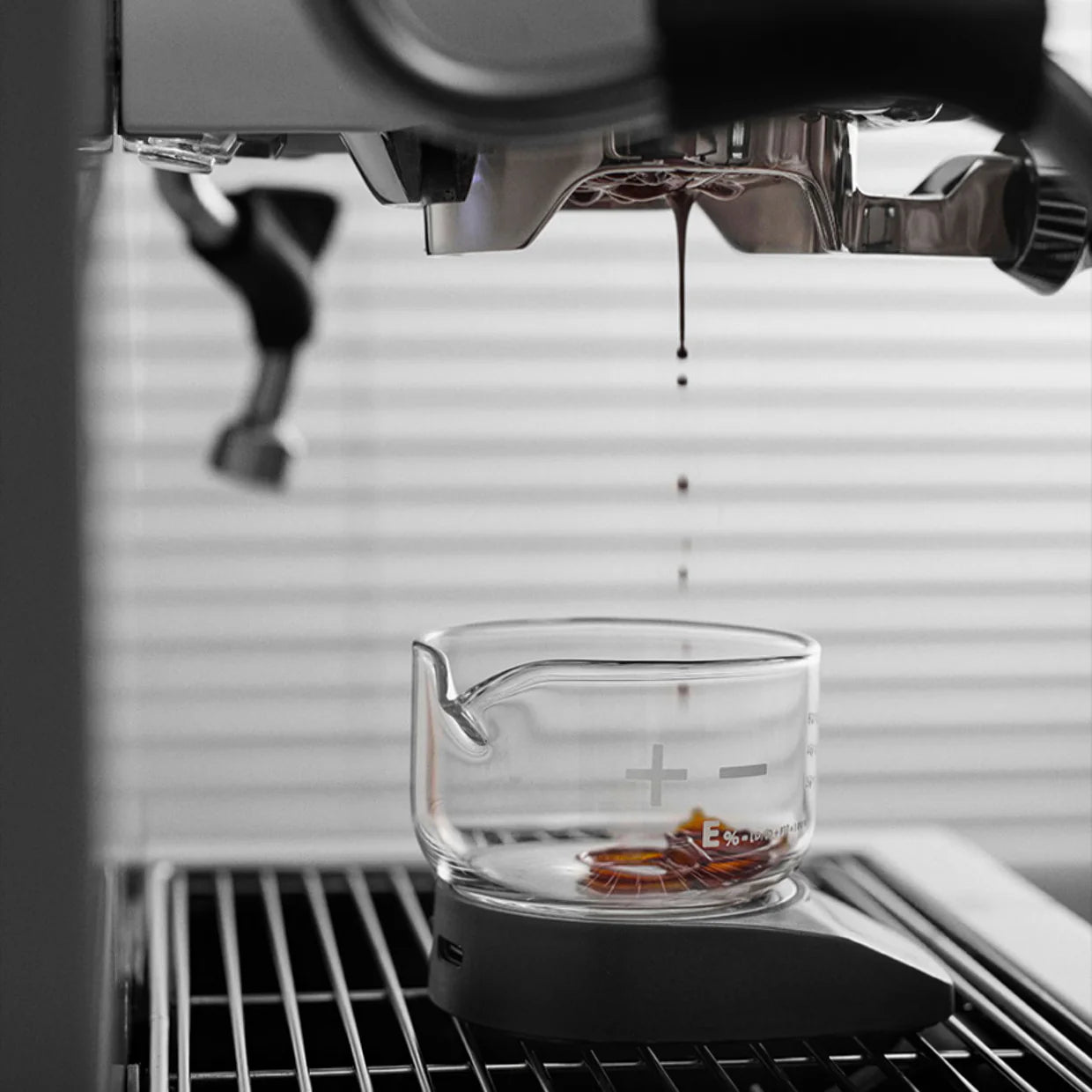 MUVNA- MINI SCALE ESPRESSO