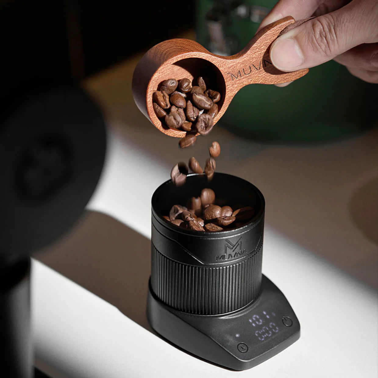 MUVNA- MINI SCALE ESPRESSO