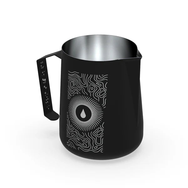 PESADO - MILK PITCHER WITH SHARP SPOUT BLACK RIPPLE - 490ML
