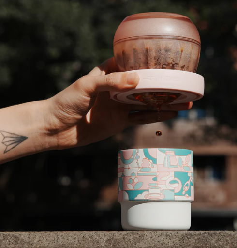 MHW-SWIRL CUP - PASTEL GREEN