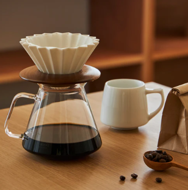 ORIGAMI GLASS COFFEE SERVER WITH HARIO