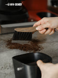 MHW-Knife Brush brown black