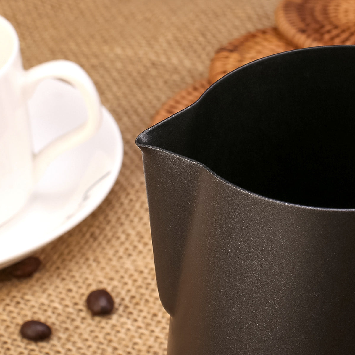 BaristaSpace -  Teflon Black Pitcher 600ml